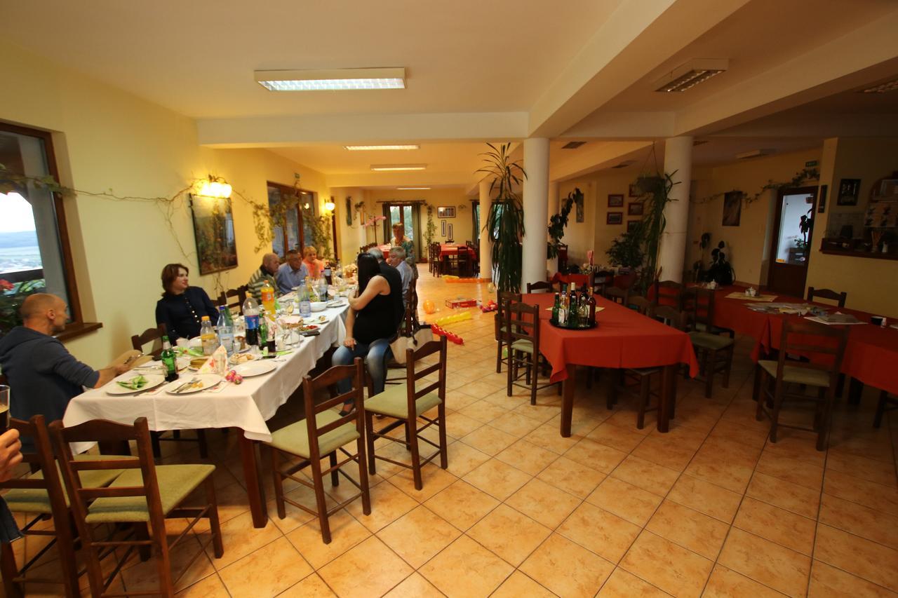 Panorama Cehu Silvaniei Buitenkant foto